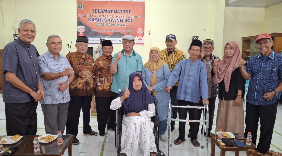 Berbagi Kebahagian, PWRI Sumbar Anjang Sana  ke Panti Sosial Kasih Sayang Ibu Batusangkar
