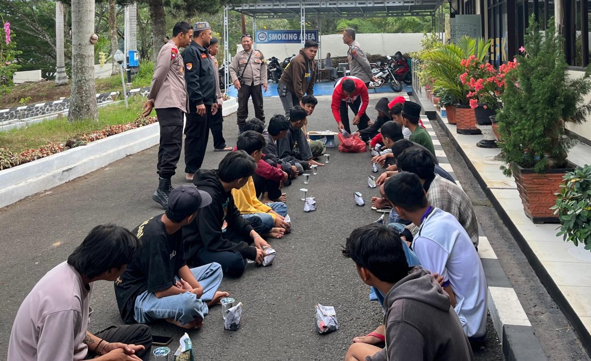 Tawuran di Sungayang, Polres Tanah Datar Amankan 19 Remaja Dan Tiga Terindikasi Narkoba