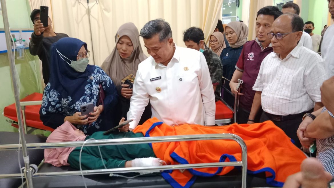 Puluhan Murid  Keracunan di Lubuk Basung Kabupaten Agam Selesai Makan Nasi Goreng Program MBG
