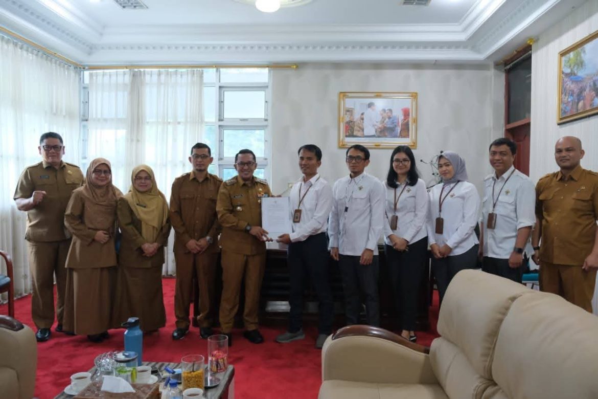 Komitmen Bupati Tanah Datar, Temuan Tim Pemeriksa Tentang Retribusi Dan Pajak Akan Ditindak Lanjuti