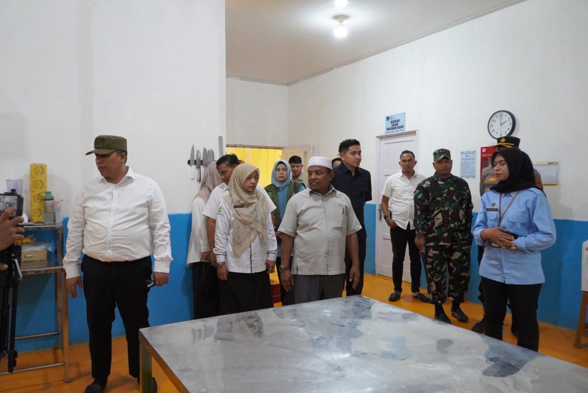 Tunggu Hasil Labotorium, Walikota Padang Panjang Bersama Forkopimda Tinjau Dapur SPPG Ekor Lubuk