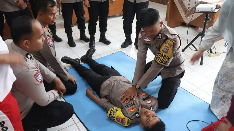 Polres Tanah Datar Adakan Pelatihan Pertolongan Pertama Gawat Darurat (PPGD)