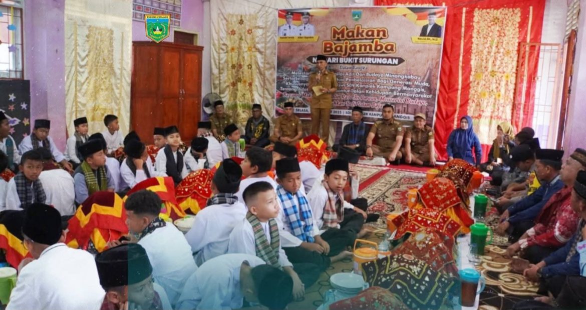 Di Apresiasi Wakil Walikota, Tiga SD di Padang Panjang Barat Tanamkan Tradisi Makan Bajamba