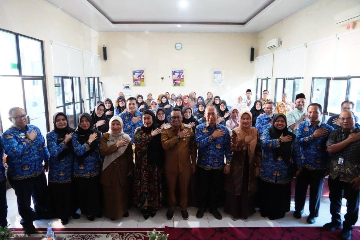 Bupati Tanah Datar : Seluruh ASN Di Tanah Datar Mulai Dari Pejabat Sampai Staf Akan Ikuti Ujian Kompetensi