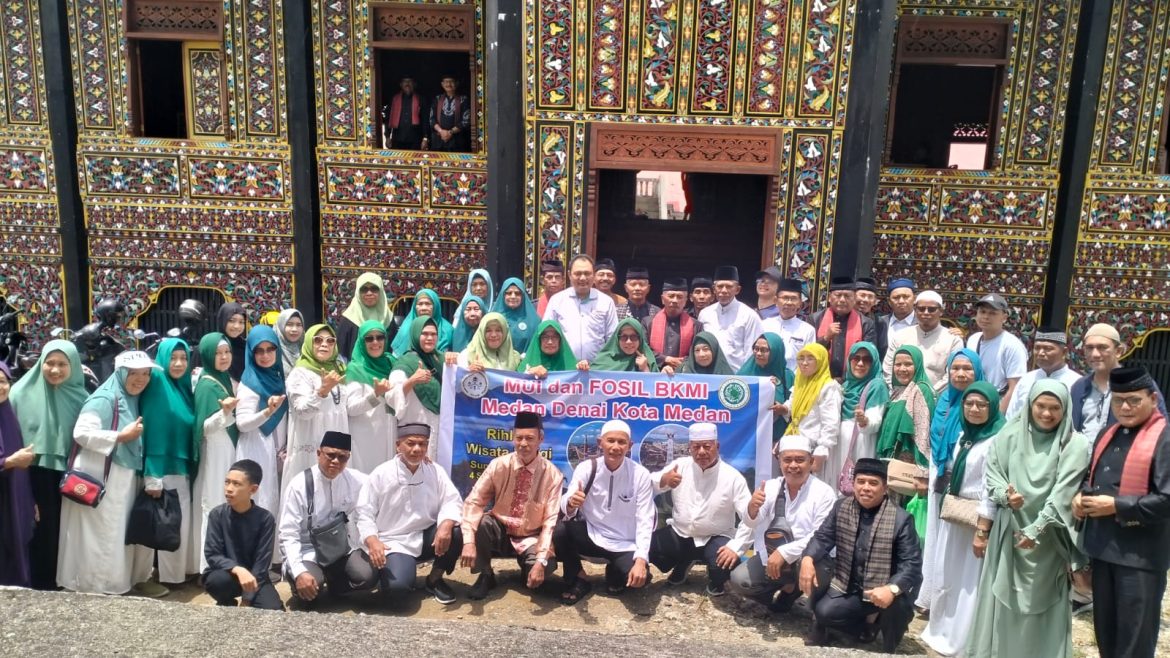 MUI Dan Forum BKMI Medan  Kunjungi LKAAM Tanah Datar, Diskusikan Filosofi Adat dan Agama