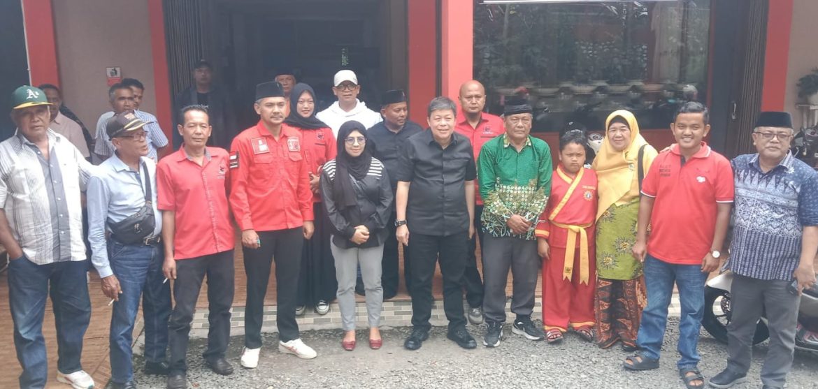 Anggota DPR RI Alex Indra Lukman Silaturahmi Bersama Kader PDI Perjuangan di Pagaruyung