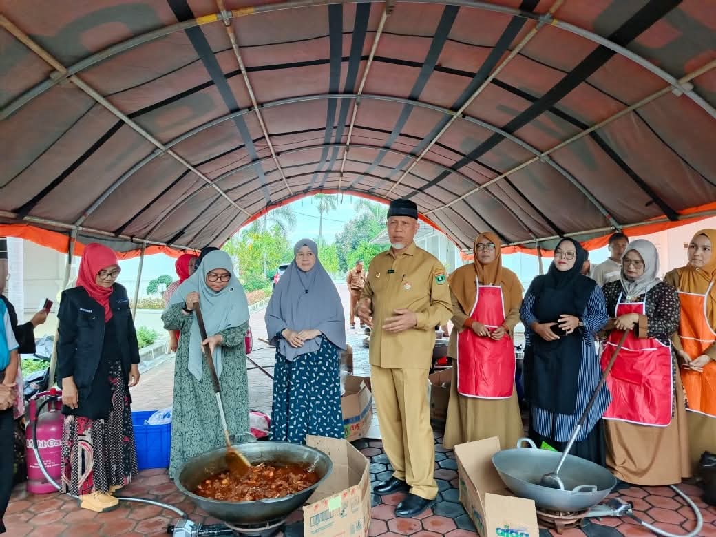 TP PKK Sumbar Akan Kirim 1 Ton Rendang  Untuk Korban Bencana Sumatera