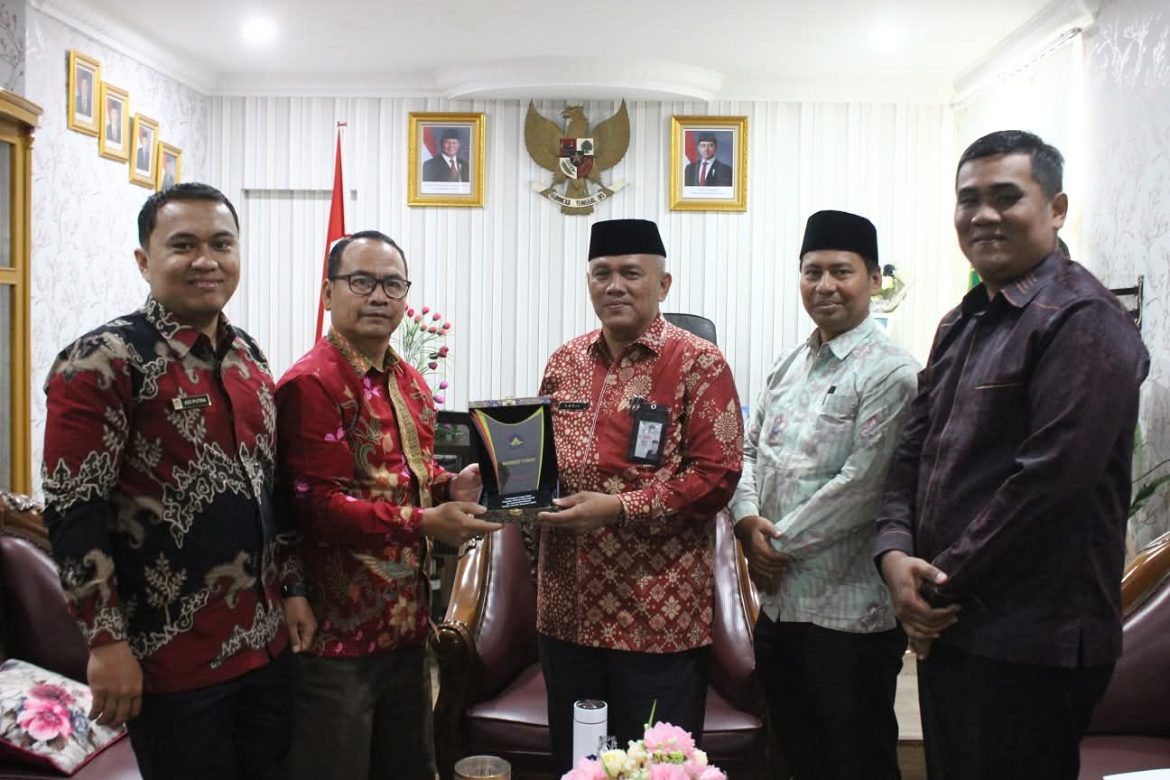 Kepala  Kementerian Agama Tanah Datar  Lakukan Penandatanganan MoU dengan UIN Mahmud Yunus Batusangkar