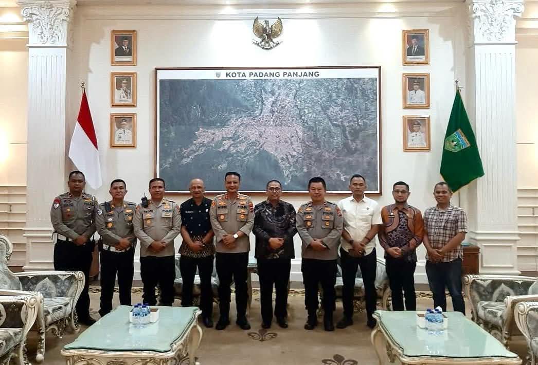 Kapolres Padang Panjang AKBP Wisnu Hadi  Silaturahmi Dengan Walikota Padang Panjang, Ini Pesan Wali Kota