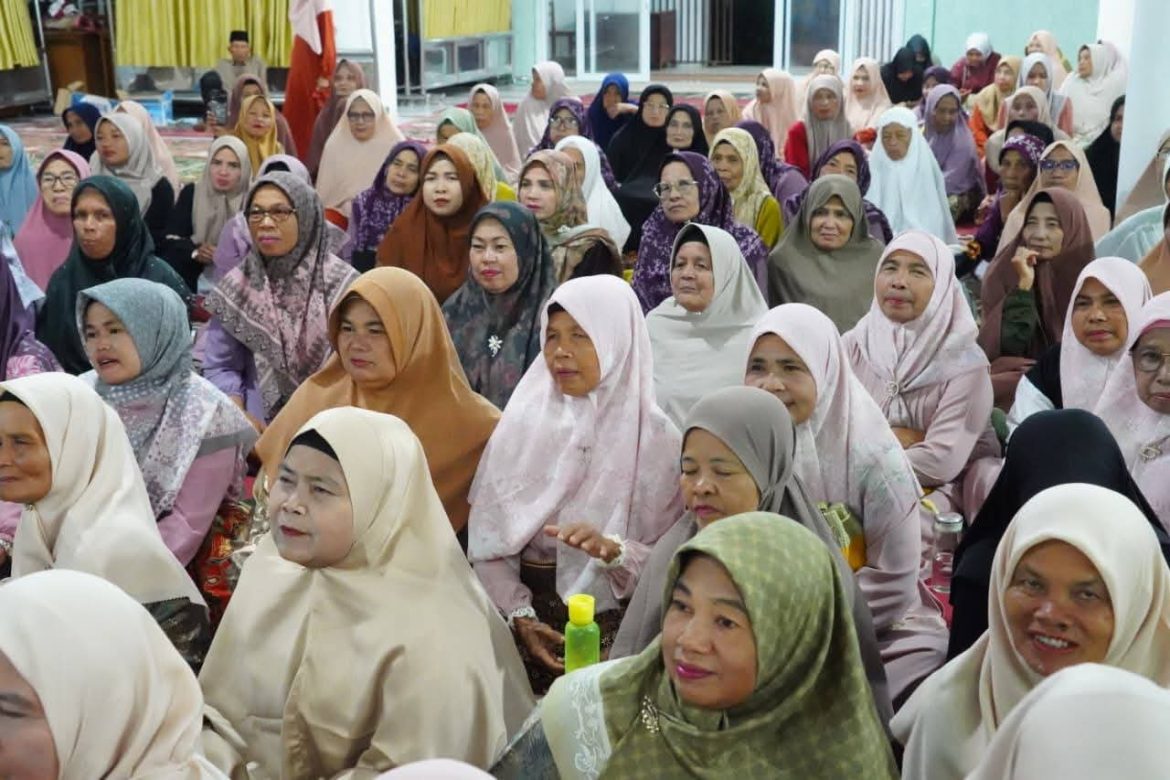 Bupati Tanah Datar Di Nagari Balimbing : Ingatkan Masyarakat Bijak Sikapi Berita Hoaks di Medsos