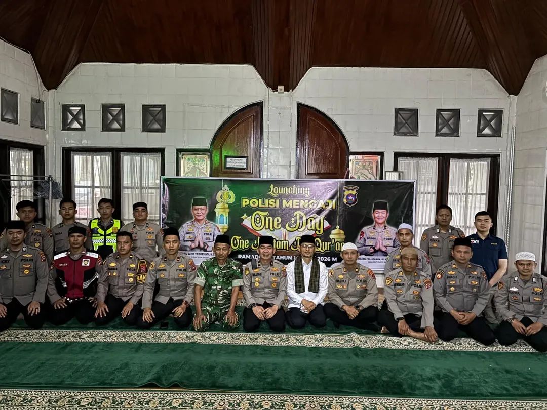 41 Personil Polres Tanah Datar Launching Program One Day One Khatam Alquran