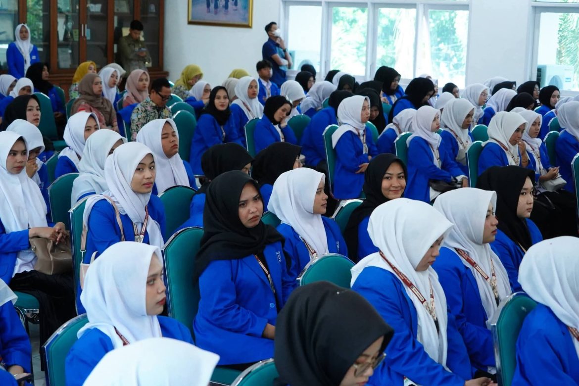 Ditutup Wakil Bupati, 201 Mahasiswa Universitas Prima Nusantara (UPN) Bukittinggi Selesai KKN Di Tanah Datar