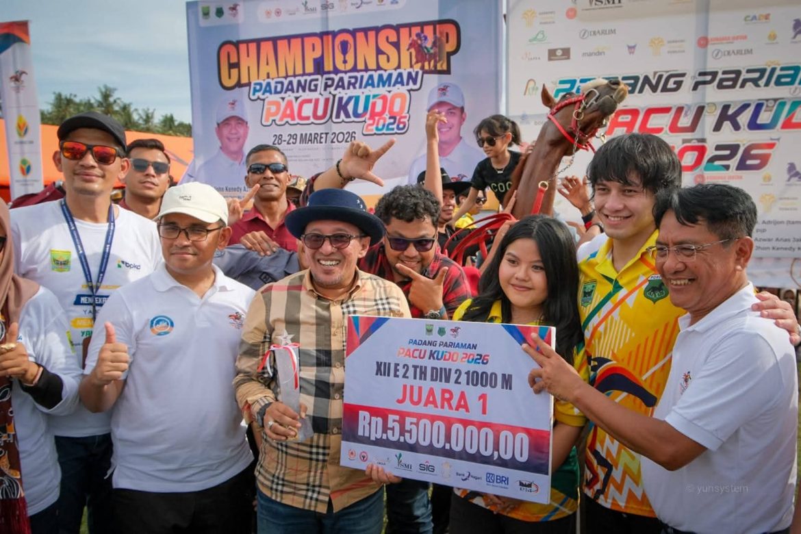 Kuda Bupati Tanah Datar Juara 1 Pacu Kuda Di Lapangan Pacu Kuda Duku Banyak Padang Pariaman