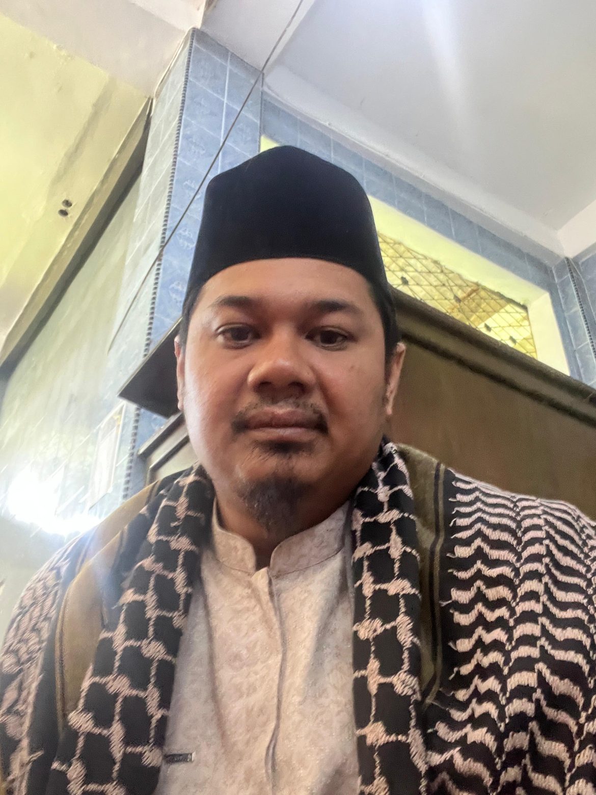 Khatib Idulfitri di Pagaruyung : Seruan Masuk Islam Secara Kaffah di Tengah Tantangan Zaman