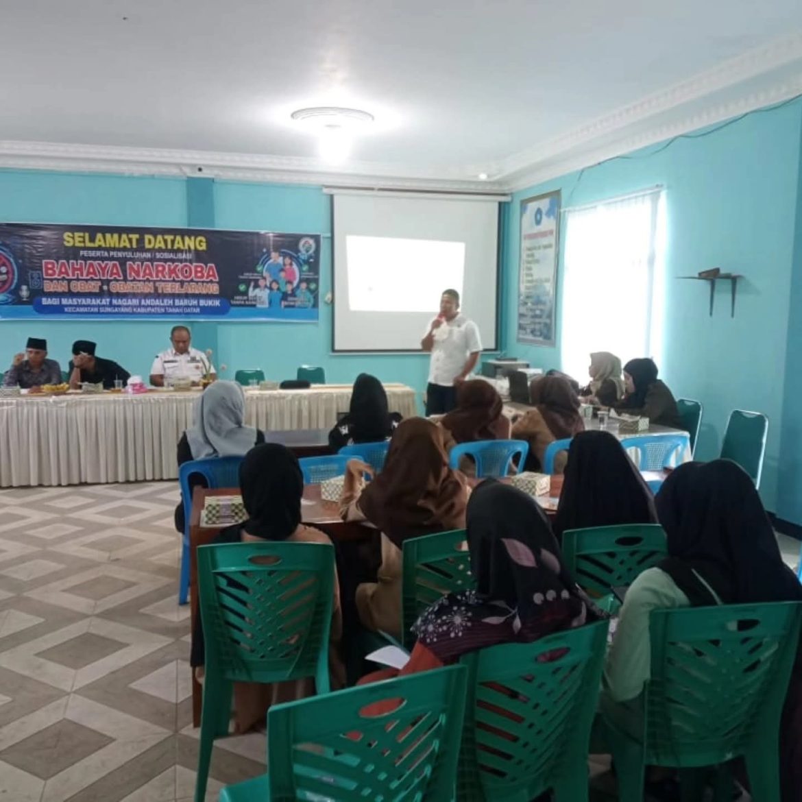 Satres Narkoba Polres Tanah Datar Berikan Penyuluhan Bahaya Narkoba Di Nagari Andaleh Baruah Bukik Kecamatan Sungayang