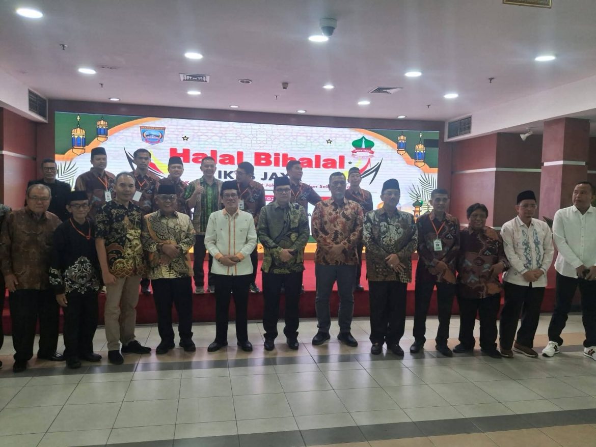 Bupati Pasaman Barat Bersama Wakil Bupati Hadiri  halalbihalal Ikatan Keluarga Pasaman Barat Jaya Di Jakarta