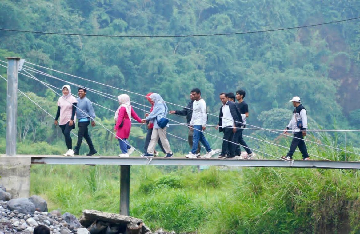 Wakil Walikota Padang Panjang Bersama Ratusan ASN Ikuti Jalan Sehat di Kawasan Sangkua Silaing Bawah