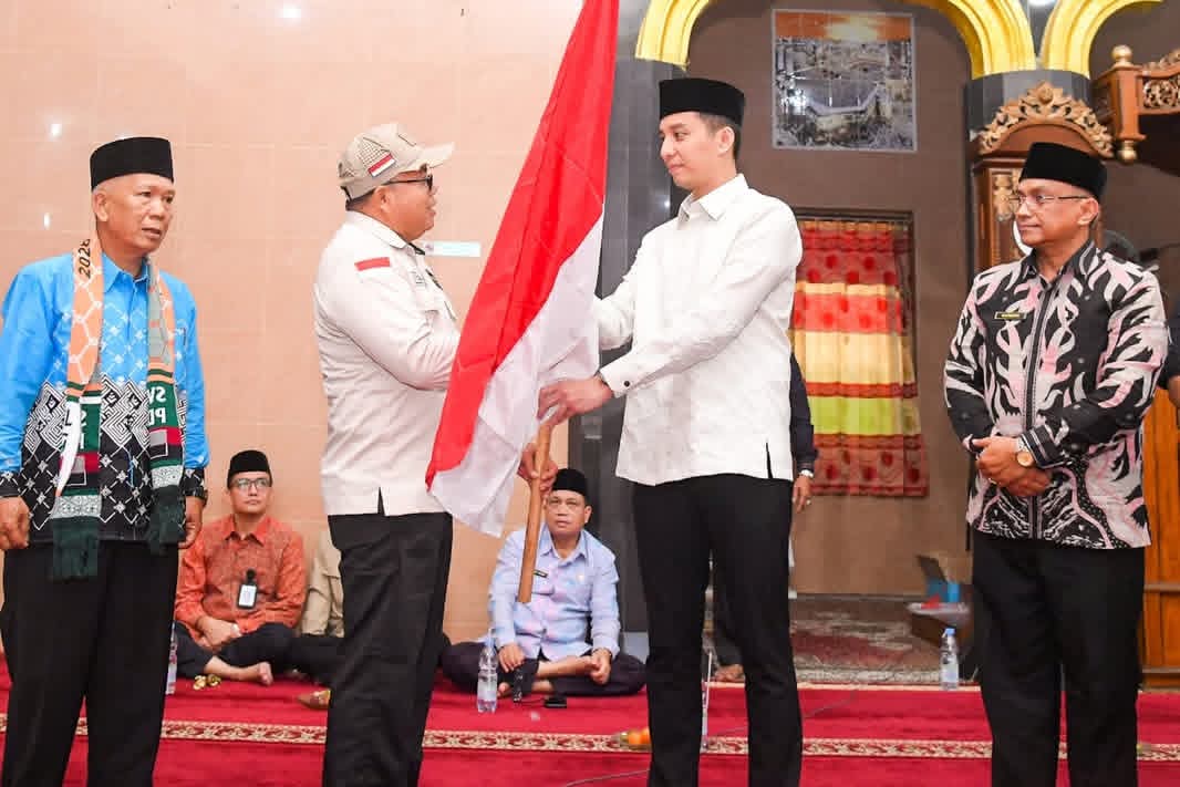 Walikota Sawahlunto Lepas 58 Calon Jemaah Haji Di Masjid Agung Nurul Islam