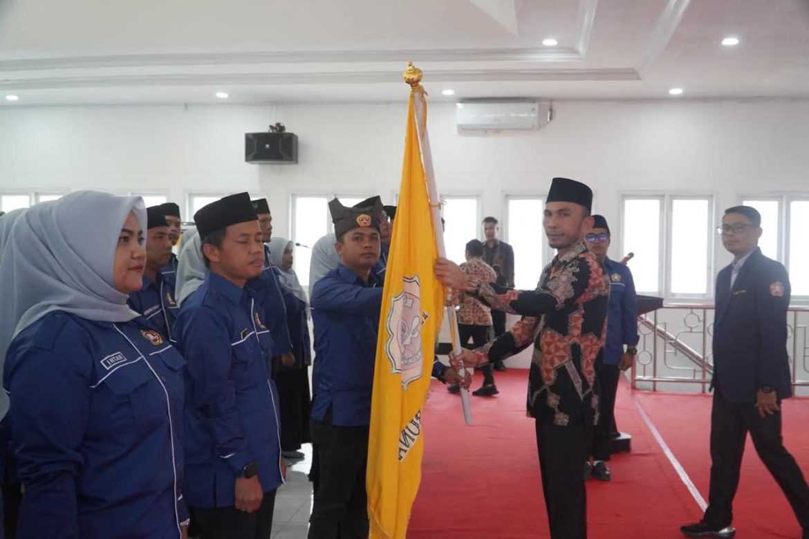 Wakil Wali Kota  Lantik  Pengurus Karang Taruna Kota Padang Panjang, Ini Pesannya