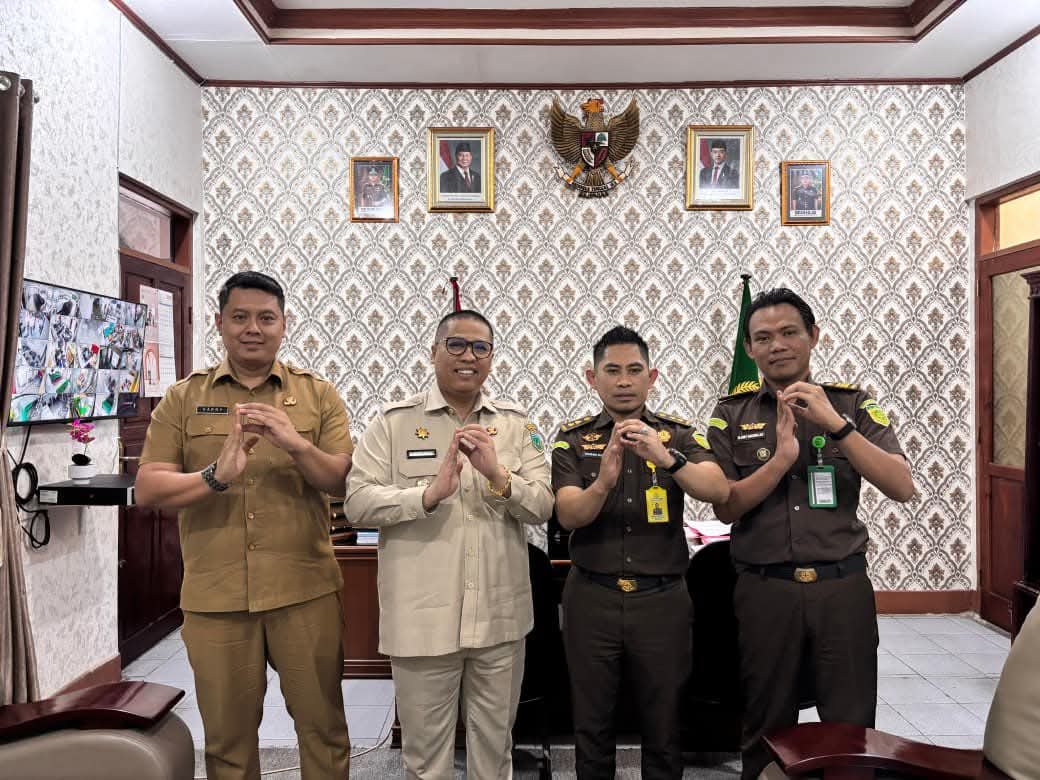 Walikota Padang Panjang Berkunjung ke Kejaksaan Negeri Padang Panjang, Ada Apa ?