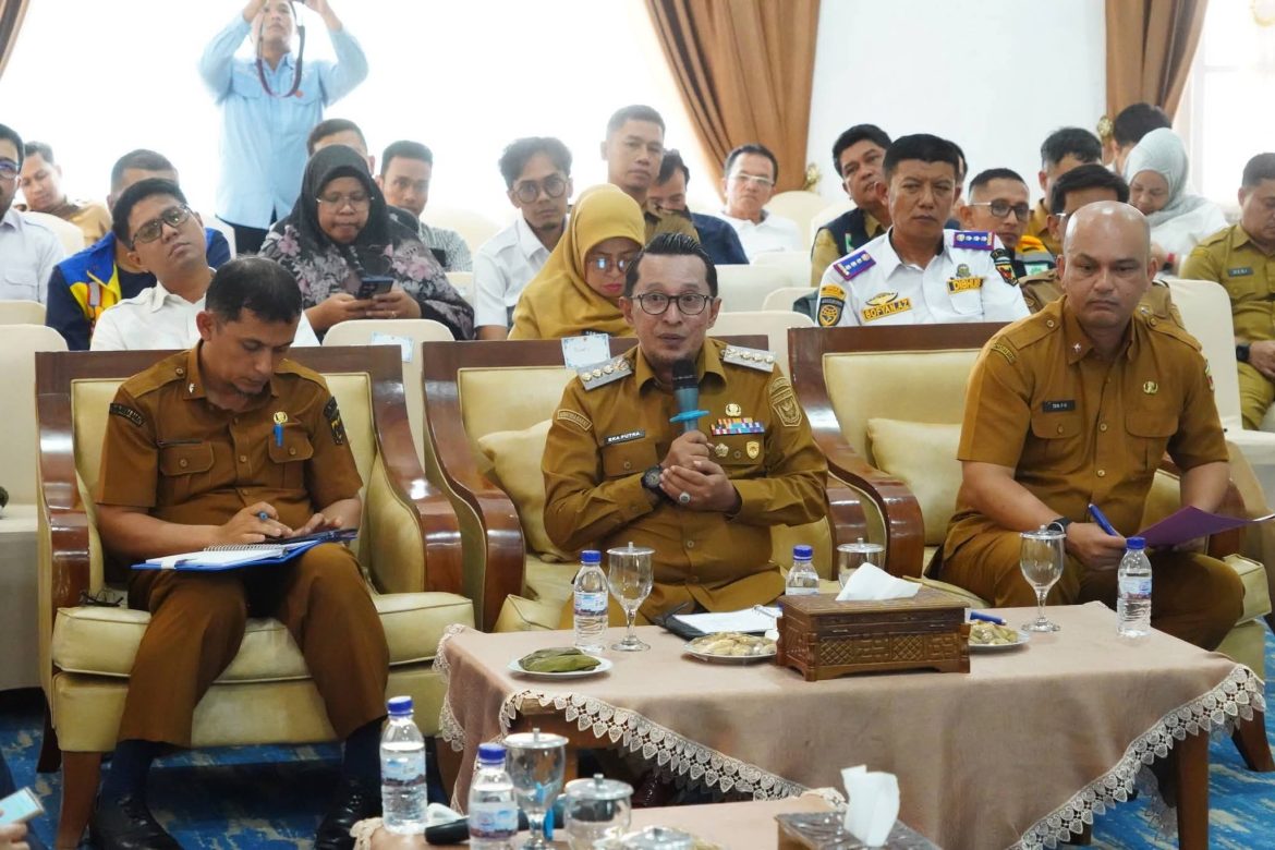 Bahas Proyek Strategis Tanah Datar, Bupati Adakan Pertemuan Dengan Jajaran Balai Kementerian PU