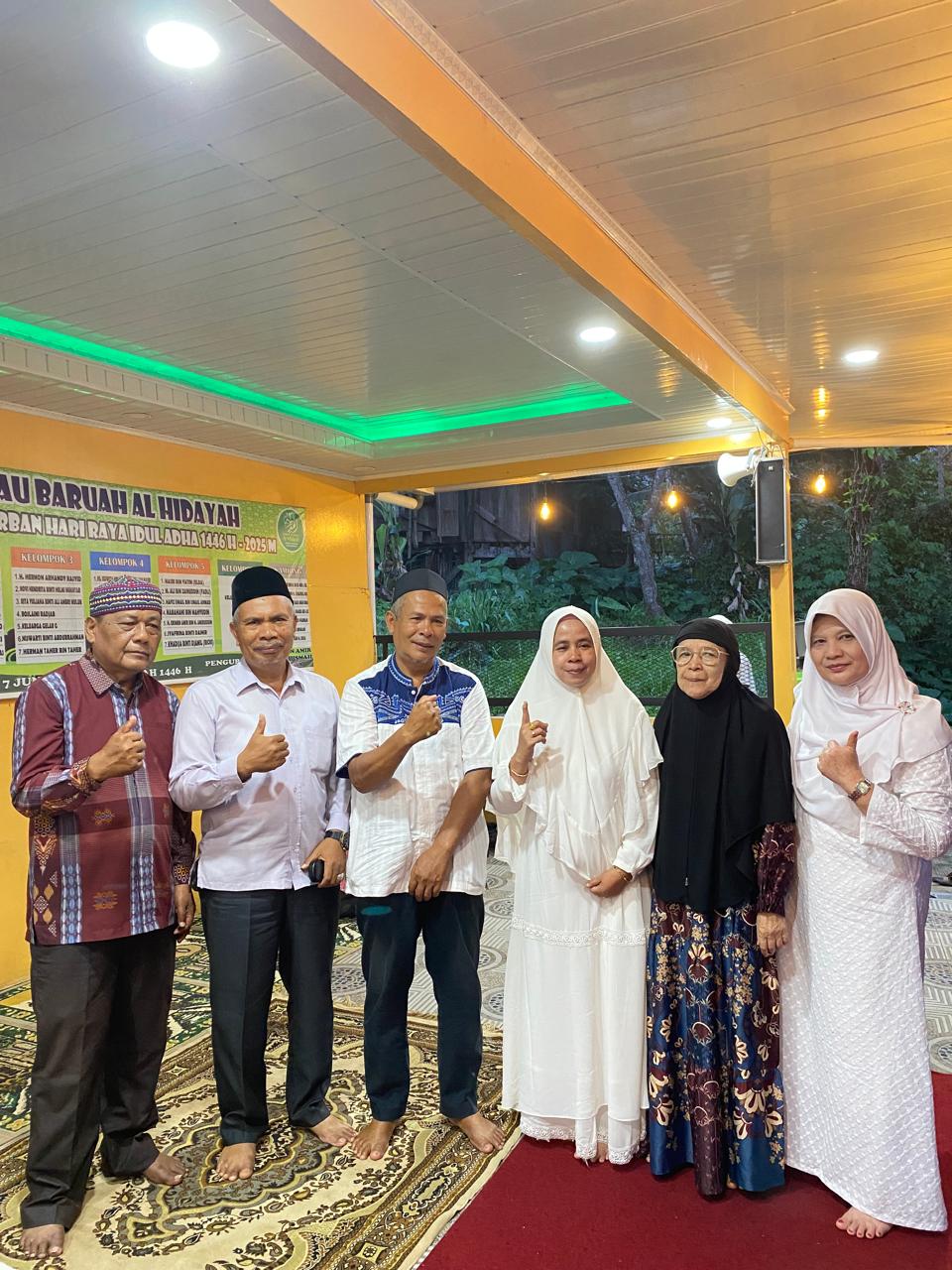 Doa dan Talbiah Iringi Keberangkatan Calon Jemaah Haji Dari Surau Baruah Al Hidayah Nagari Rao Rao Kecamatan Sungai Tarab