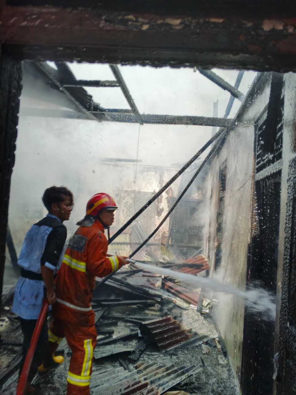 Duka di Hari Raya Idul Adha,  Rumah Milik Sopir Di Lubuk Jantan Ludes Terbakar