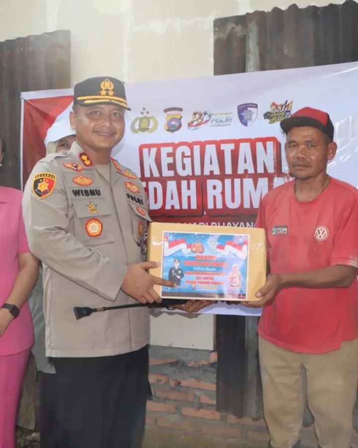 Kapolres Padang Panjang Letakan Batu Pertama Program Bedah Rumah di Nagari Jaho Kecamatan X Koto