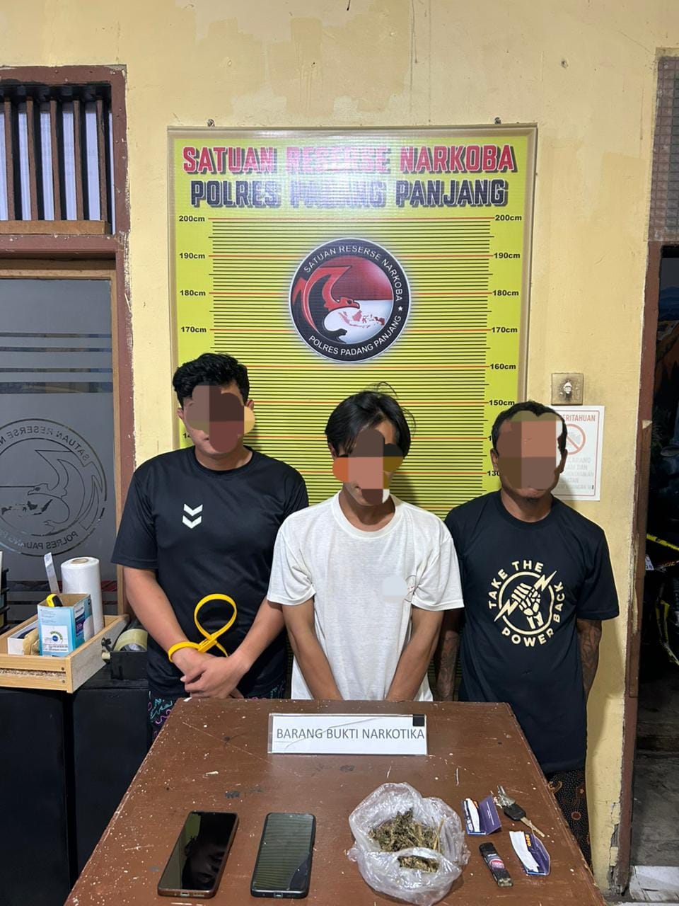Satresnarkoba Polres Padang Panjang Bekuk Tiga Pelaku Penyalahgunaan Narkoba Di Sungai Andok Kampung Manggih