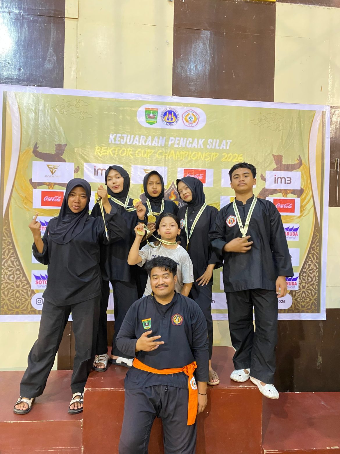 Atlet Perguruan Silat Taduang Bangkeh Batipuh Raih Lima Emas dan Satu Perak di Kejuaraan Pencak Silat UNP Padang