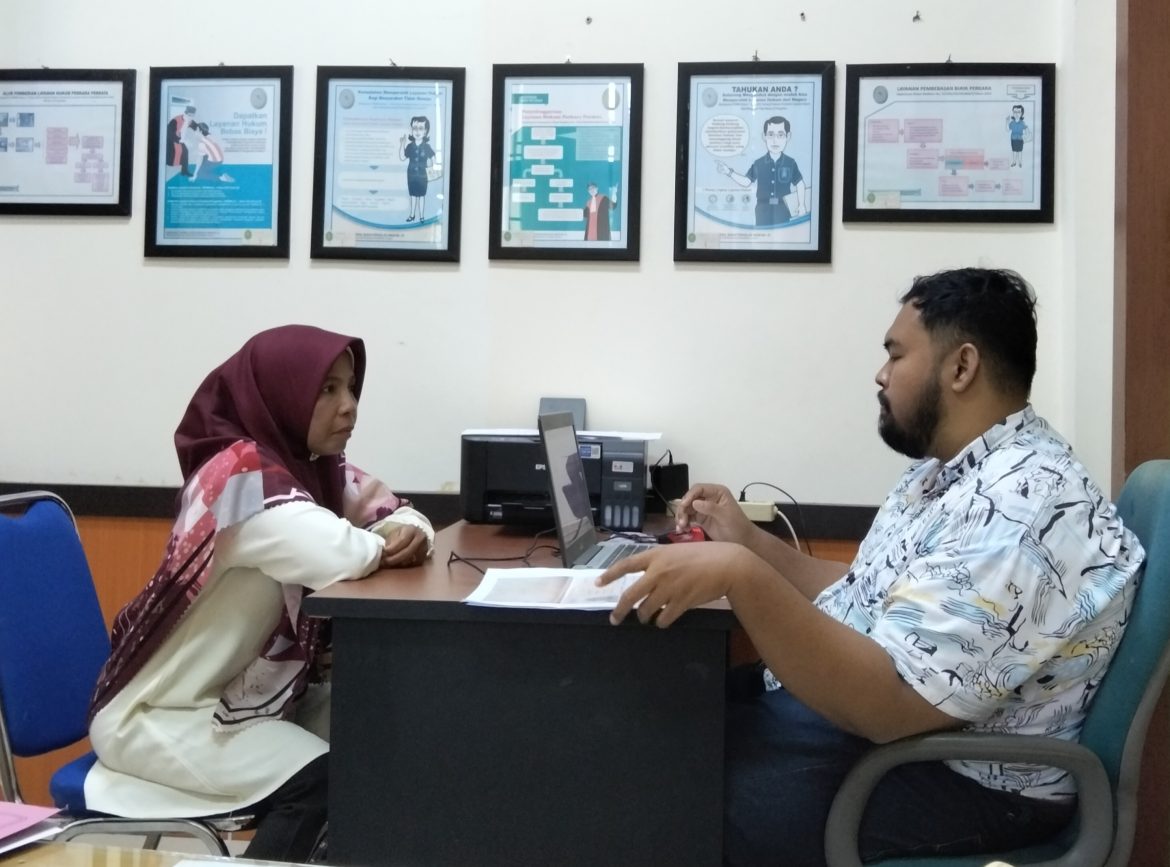 Posbakum Pengadilan Negeri Batusangkar Berikan Layanan Pembuatan Dokumen Hukum Gratis bagi Warga Tanah Datar