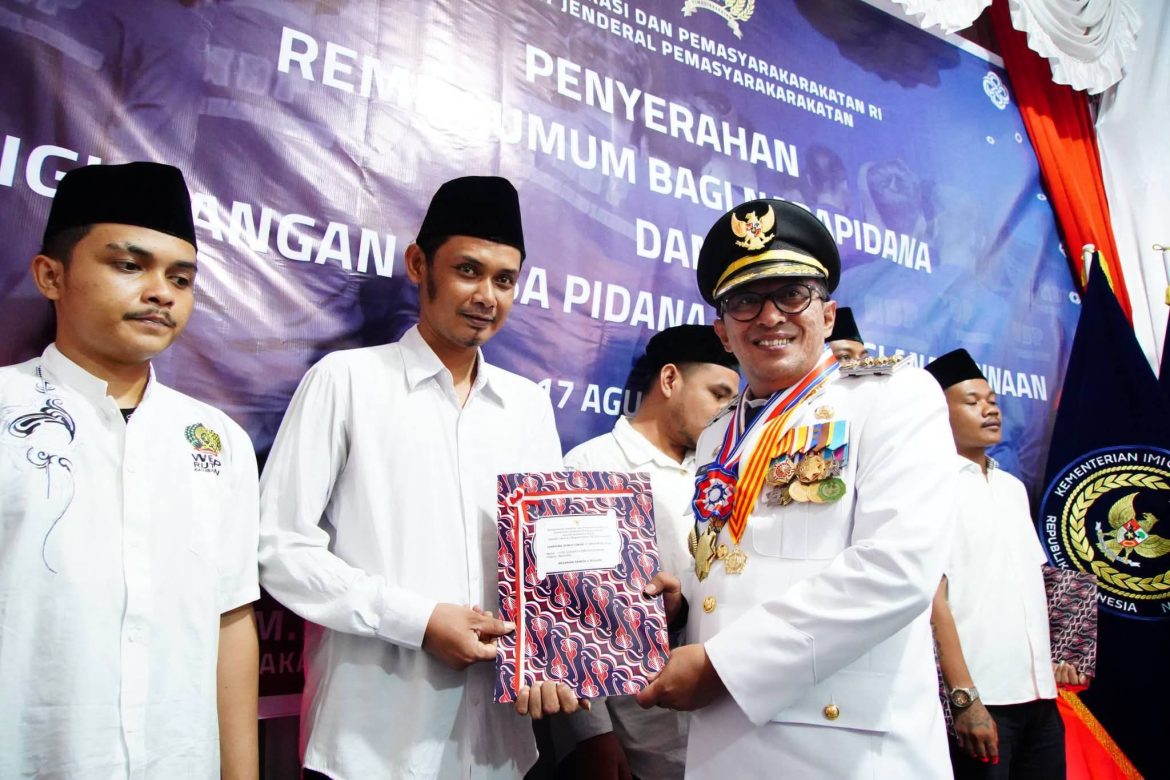 83 Warga Binaan Rutan Kelas II B Batusangkar Terima Remisi