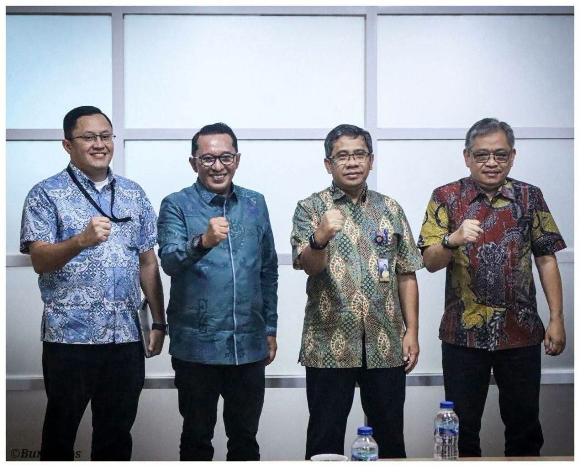 Pembangunan Sekolah Rakyat (SR) di Tanjung Baru dan Pasar Serikat C Batusangkar Dibahas Bupati Tanah Datar Di Kementerian PU