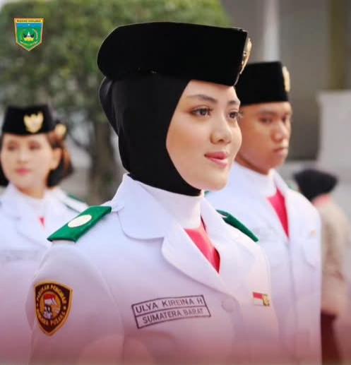 Siswi SMAN 2 Padang Panjang Sukses  Sebagai Anggota Paskibraka Nasional Pada Peringatan HUT ke-81 Di Istana Merdeka