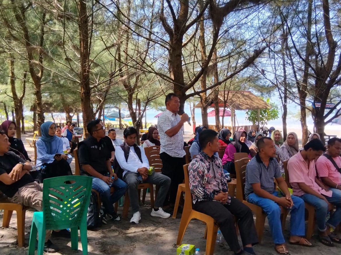Anggota DPRD Sumbar Berikan Dana Pokirnya Untuk Pengembangan Pokdarwis Di Kota Pariaman