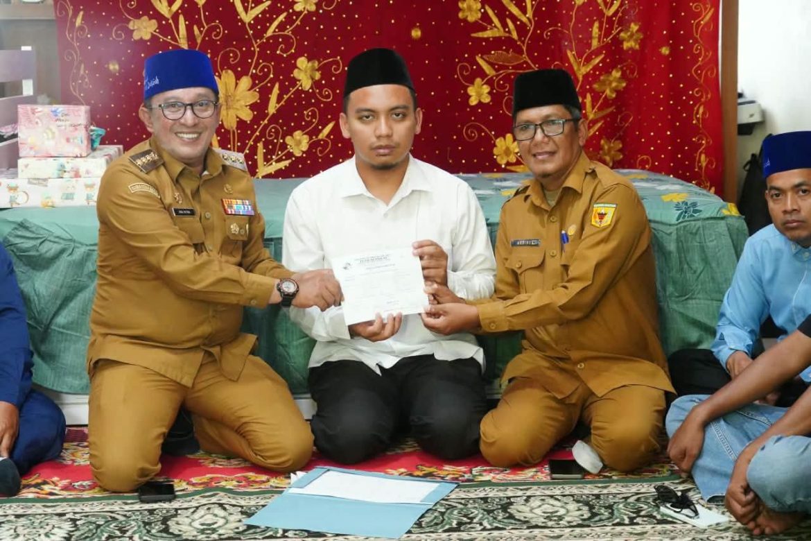 Bupati Eka Putra Kenang Sosok Almarhum  Afrizon  Yang Gigih  Dan Tidak Mengenal Lelah