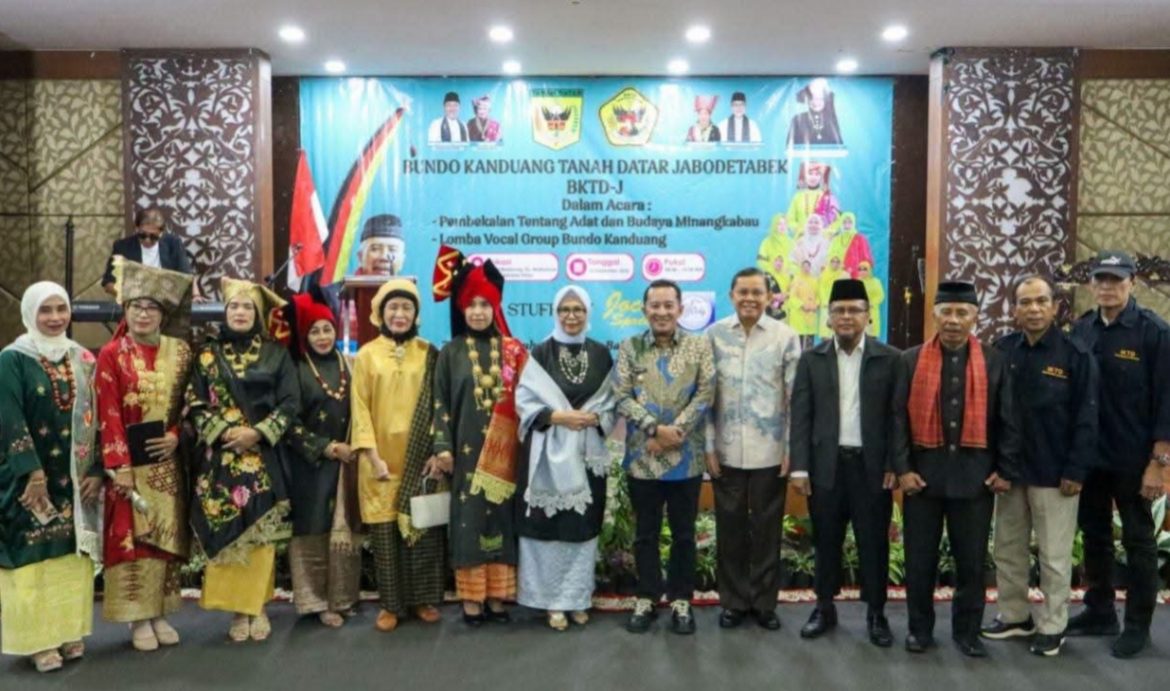 Bupati Tanah Datar : Pentingnya Penguatan  Adat Dan Budaya Minangkabau Bagi Generasi Muda di Perantauan